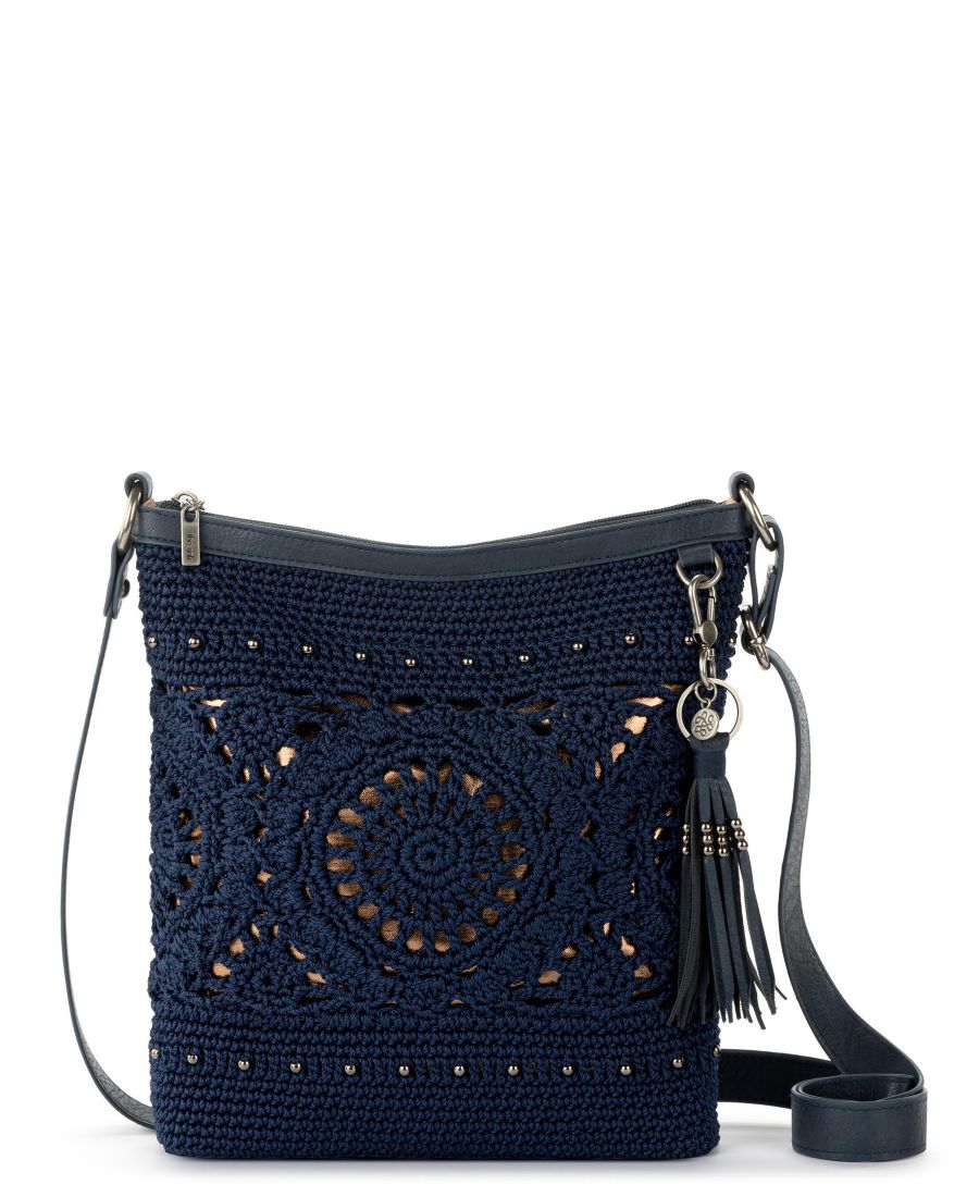 

Женская вязаная сумка через плечо Lucia, средний размер The Sak, Denim Medallion