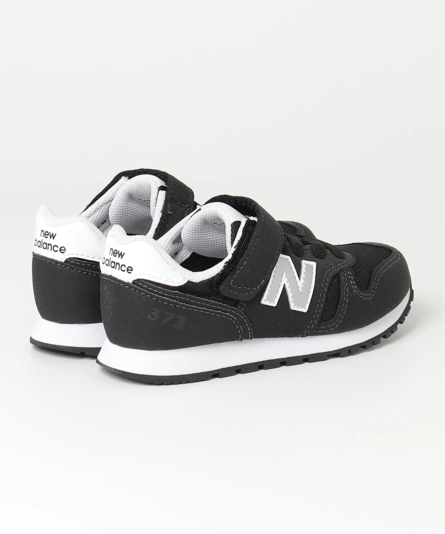 Детские кроссовки ретро-стиля New Balance 373 черные — фото 2