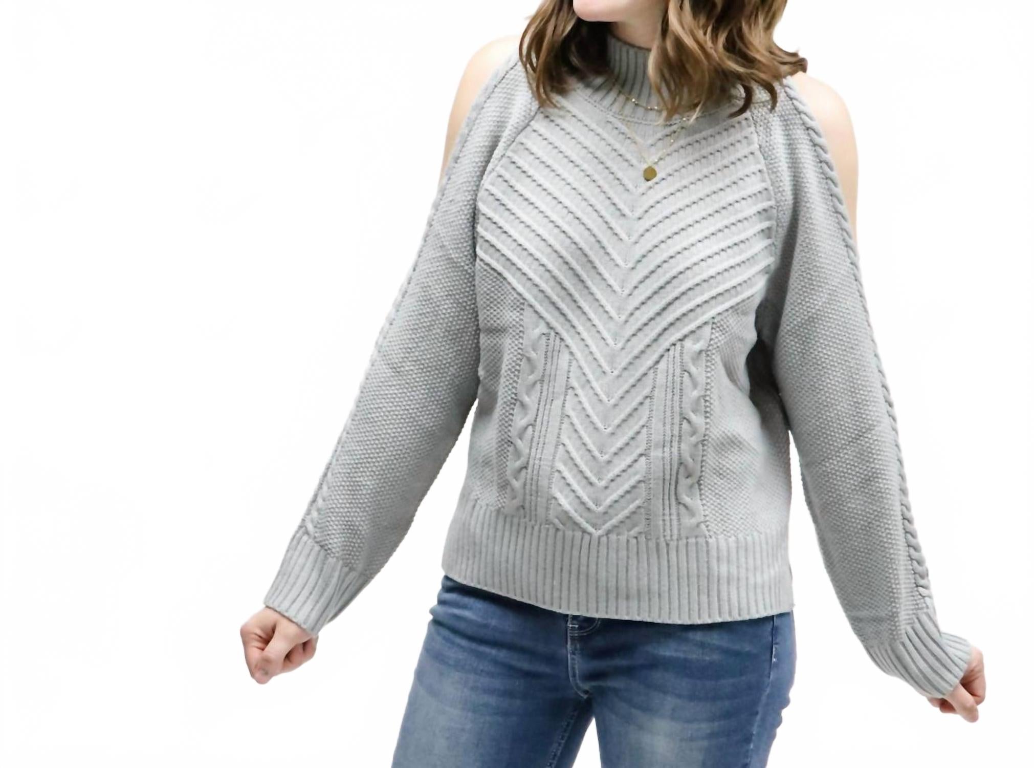 

Серый вязаный свитер с открытыми плечами Mountain Valley