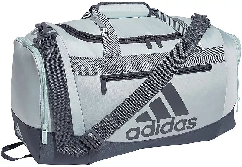 

Маленькая спортивная сумка Adidas Defender VI