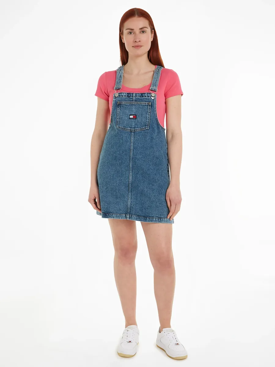 

Джинсовое платье Tommy Jeans "PINAFORE DRESS CG4136", с регулируемыми бретелями, цвет Denim_Medium