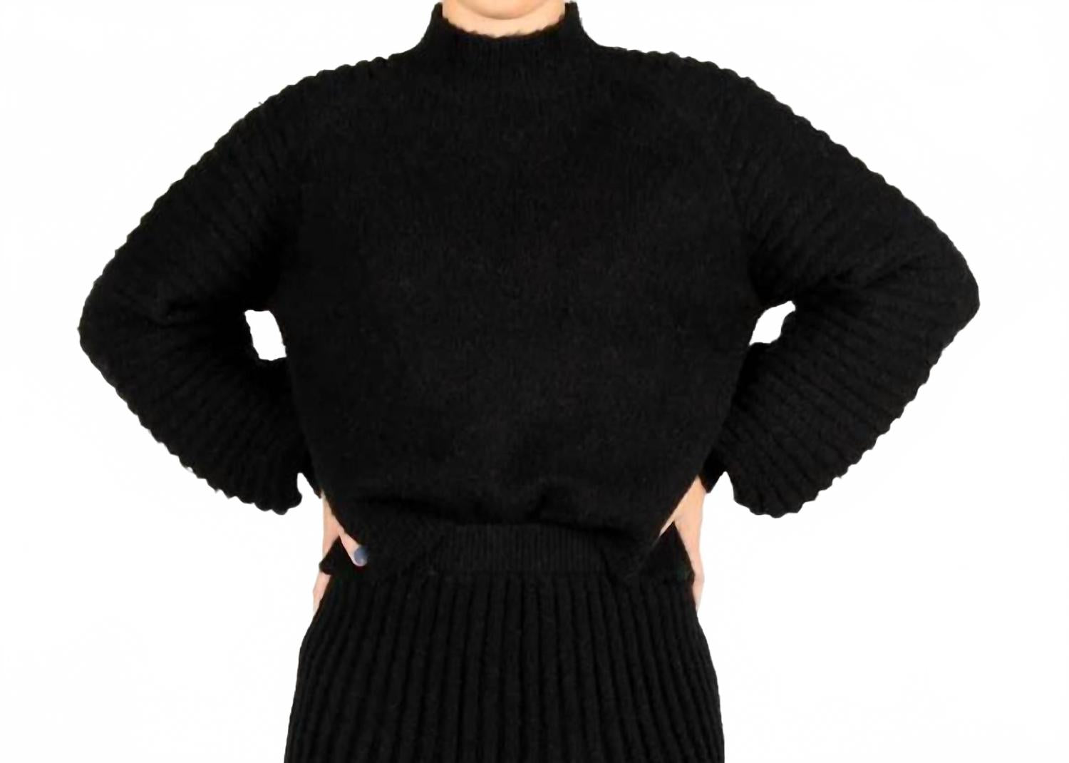 

Кашемировый свитер в черном цвете Sincerely Ours