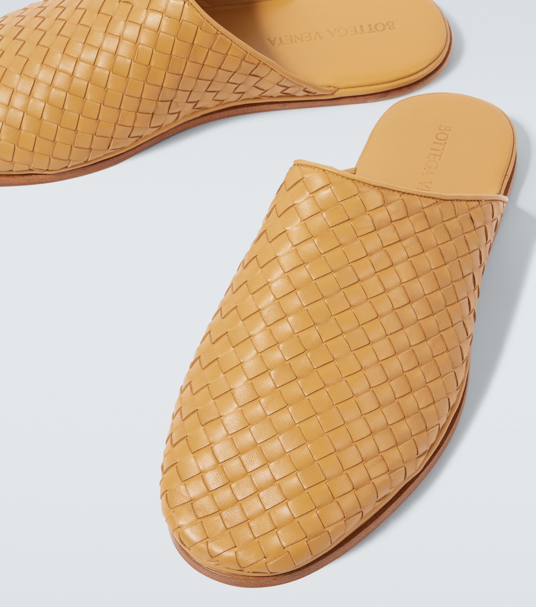 Воскресные мюли Intrecciato из кожи Bottega Veneta, Dark Praline — фото 3