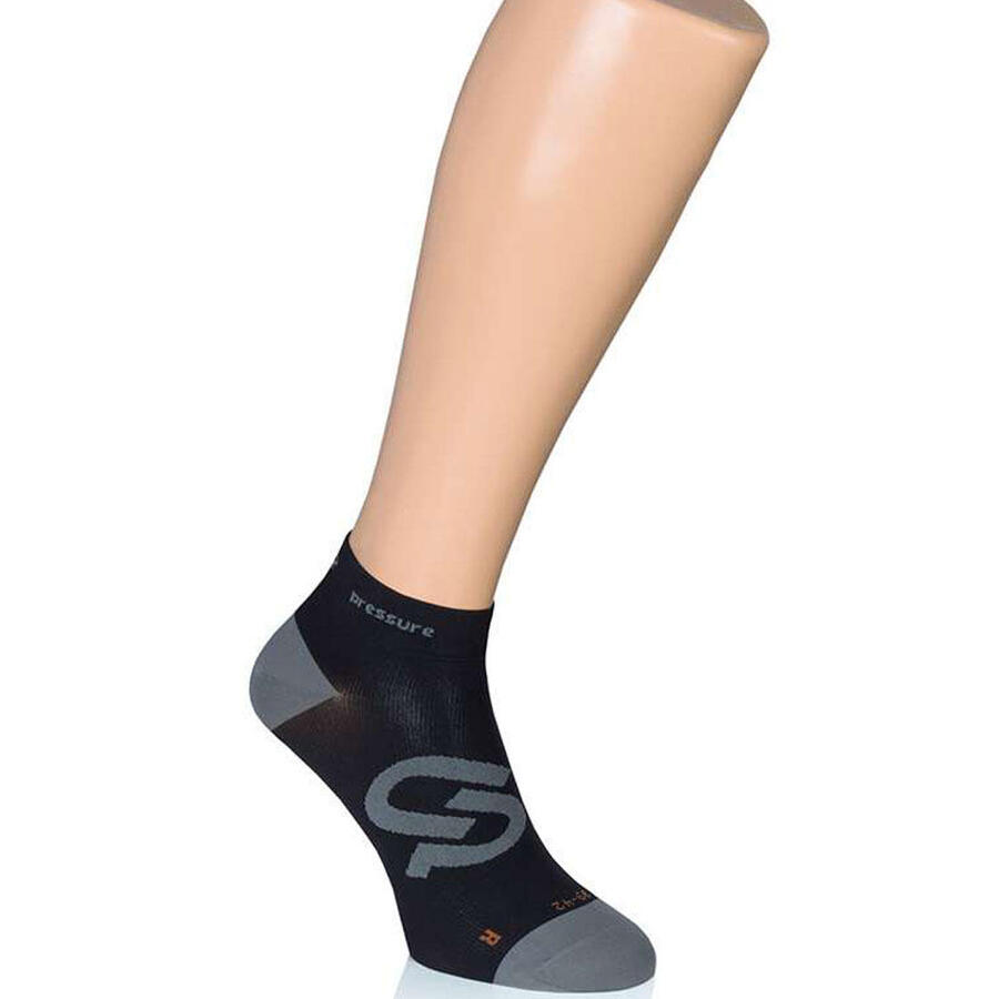 

UNDER PRESSURE Сверхлегкие кроссовки