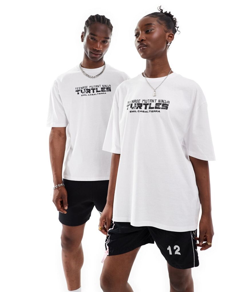 

Белая объемная футболка унисекс с лицензионным рисунком и принтом черепашек-ниндзя ASOS DESIGN