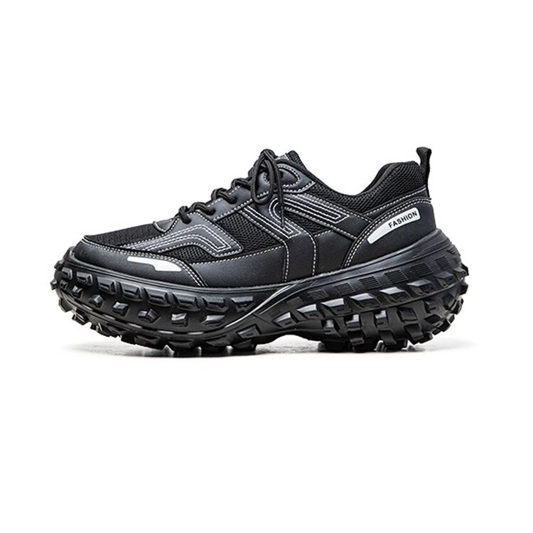 

Кроссовки мужские толстые низкие Run Manner, черный