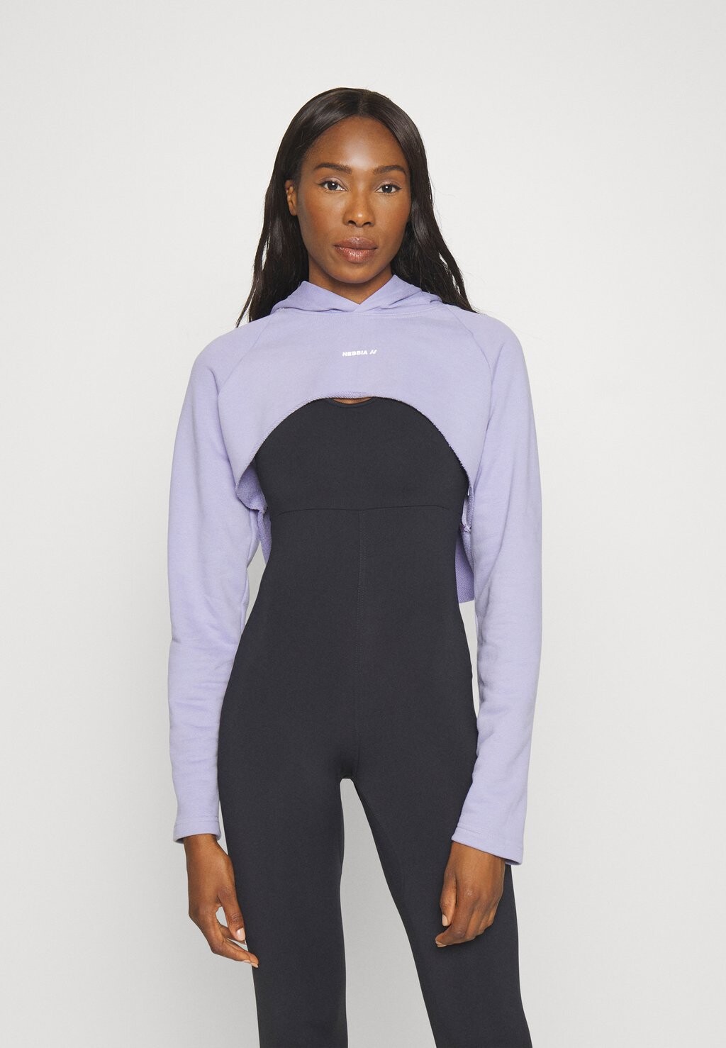 

Толстовка Nebbia ЖЕНСКАЯ УКОРОЧЕННАЯ ХУДИ, цвет light purple