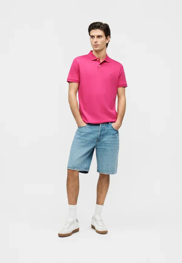 Поло Tommy Hilfiger Seasonal Core Essentials, эксцентричный маджента — фото 2