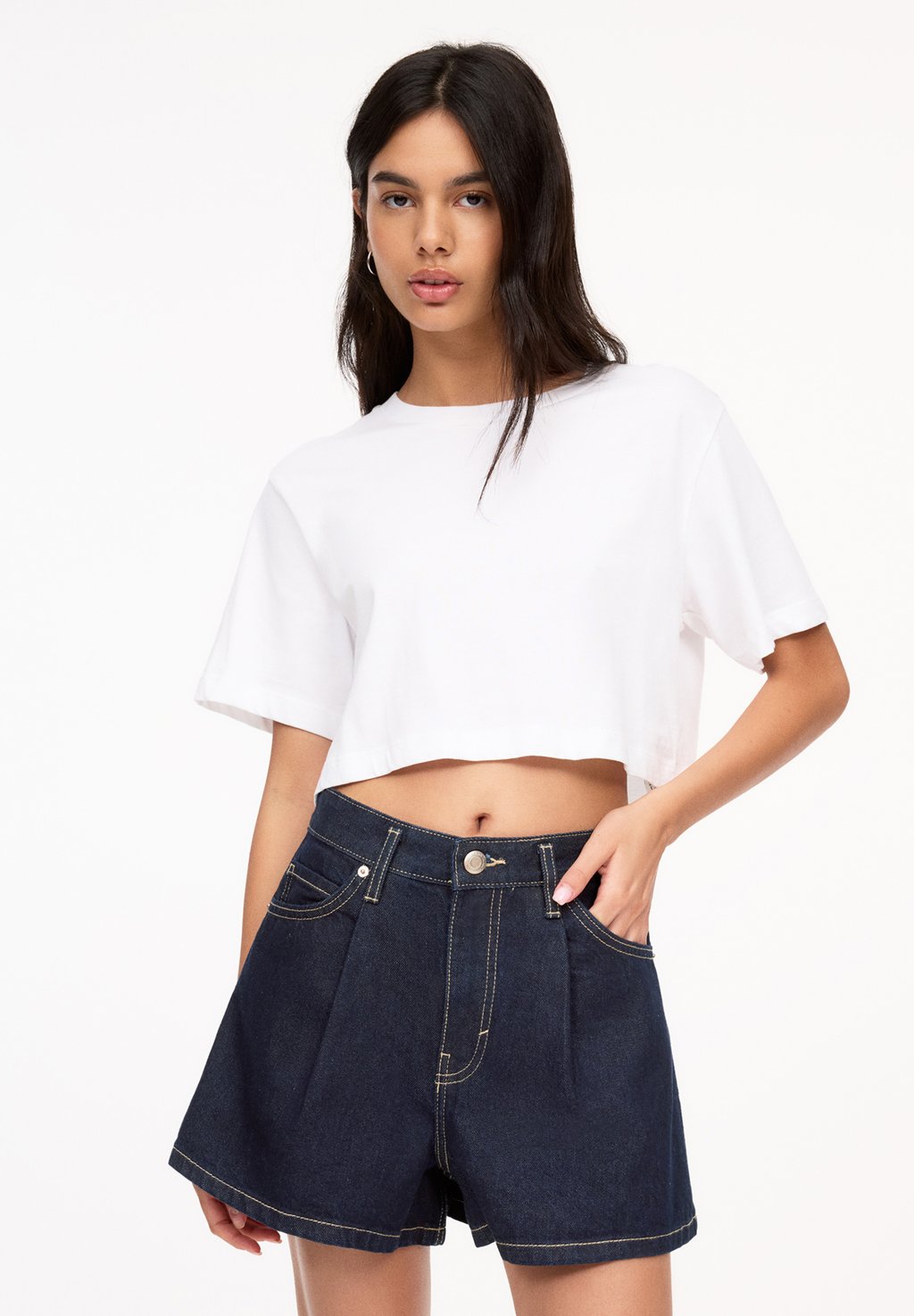 

Джинсовые шорты PULL&BEAR, темно-синий