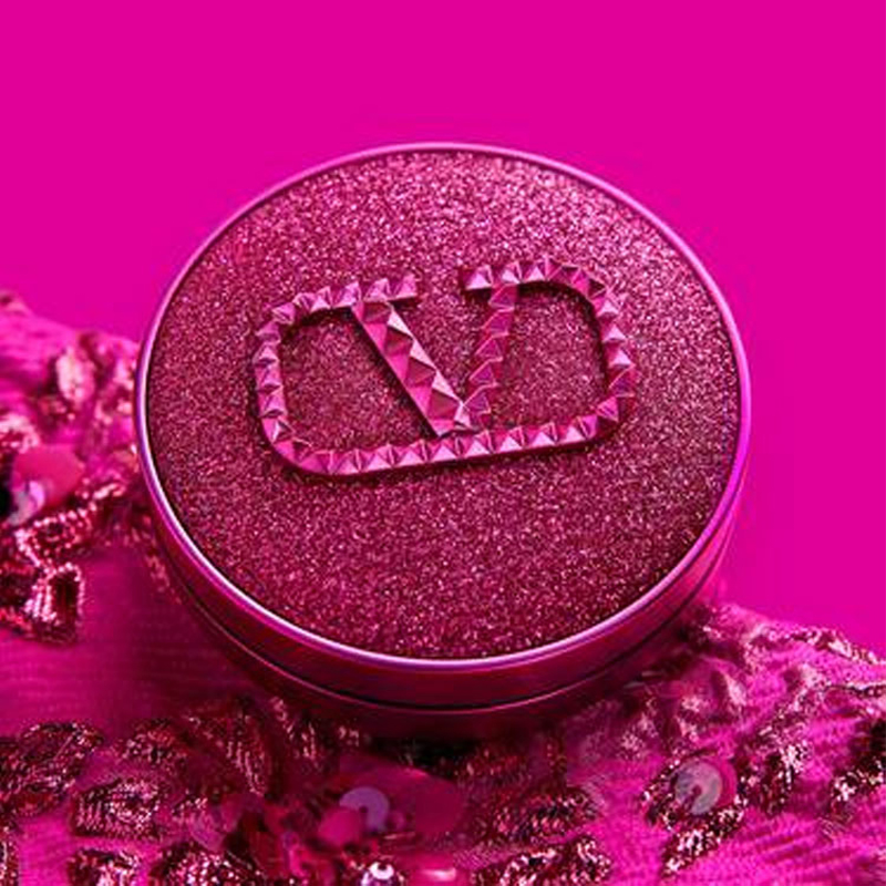 Глянцевая помада-крем Air Cushion с аппликатором, легко наносится, стойкая, 6,5 мл + 12 г Valentino — фото 4