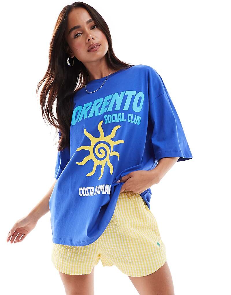 

ASOS DESIGN — синяя футболка оверсайз с изображением солнца и Сорренто