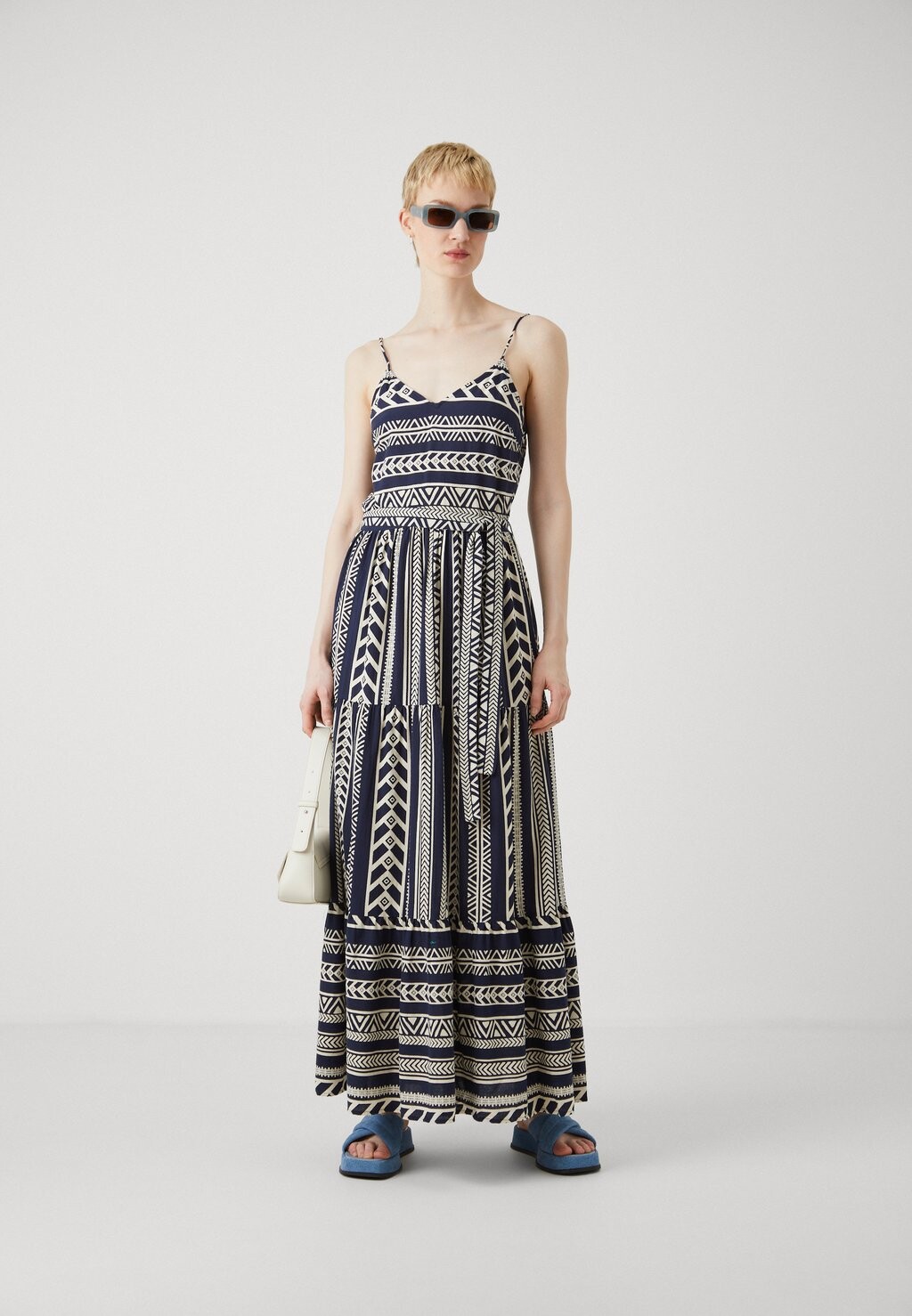 

Платье макси VMDICTHE SINGLET DRESS Vero Moda, темно-синий