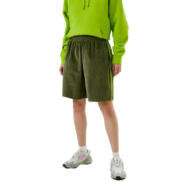 Adidas Ivy Park Halls Of Ivy Короткие Шорты из Вельвета Унисекс Дикая Сосна Adidas Originals, Зеленый — фото 4