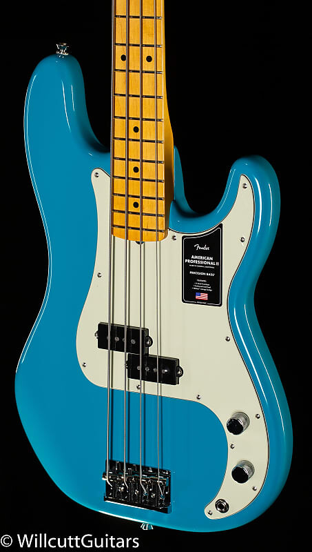 

Басс гитара Fender American Professional II Precision Bass Maple Fingerboard Miami Blue