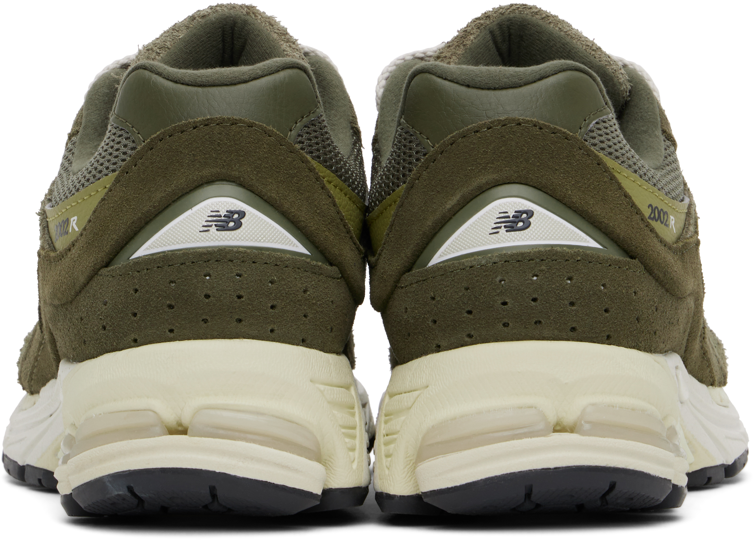 Зеленые кроссовки 2002R New Balance, Dark moss/Covert green — фото 2