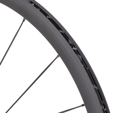 

PR 1400 DICUT OXiC 32 мм дорожное колесо — бескамерное DT Swiss, черный