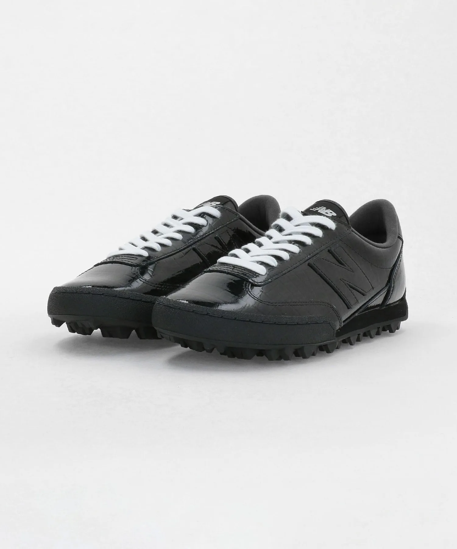 Мужские кроссовки UGTR2SV New Balance с лаконичным дизайном чёрные — фото 2