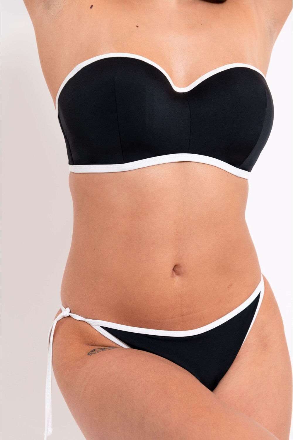 

Минималистичный лиф бикини-бандо Curvy Kate, черный