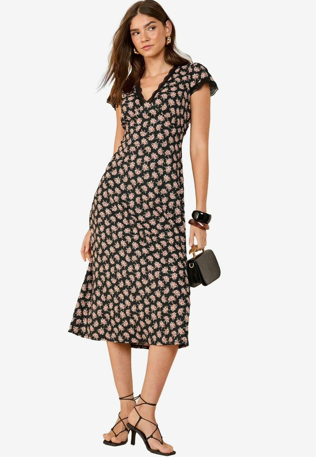 

Повседневное платье REGULAR FIT - TEXTURED V-NECK TRIM MIDI Friends Like These, черный