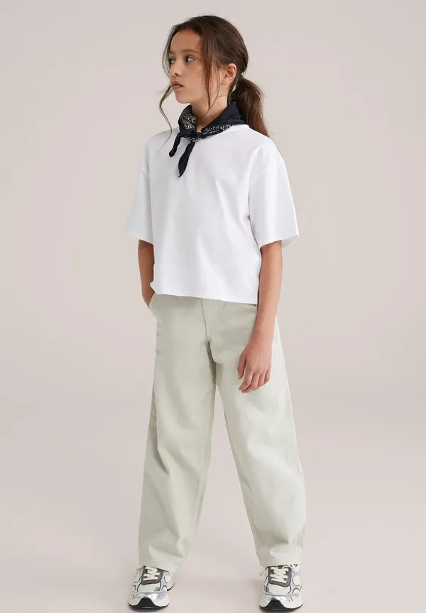 Простая футболка We Fashion, White