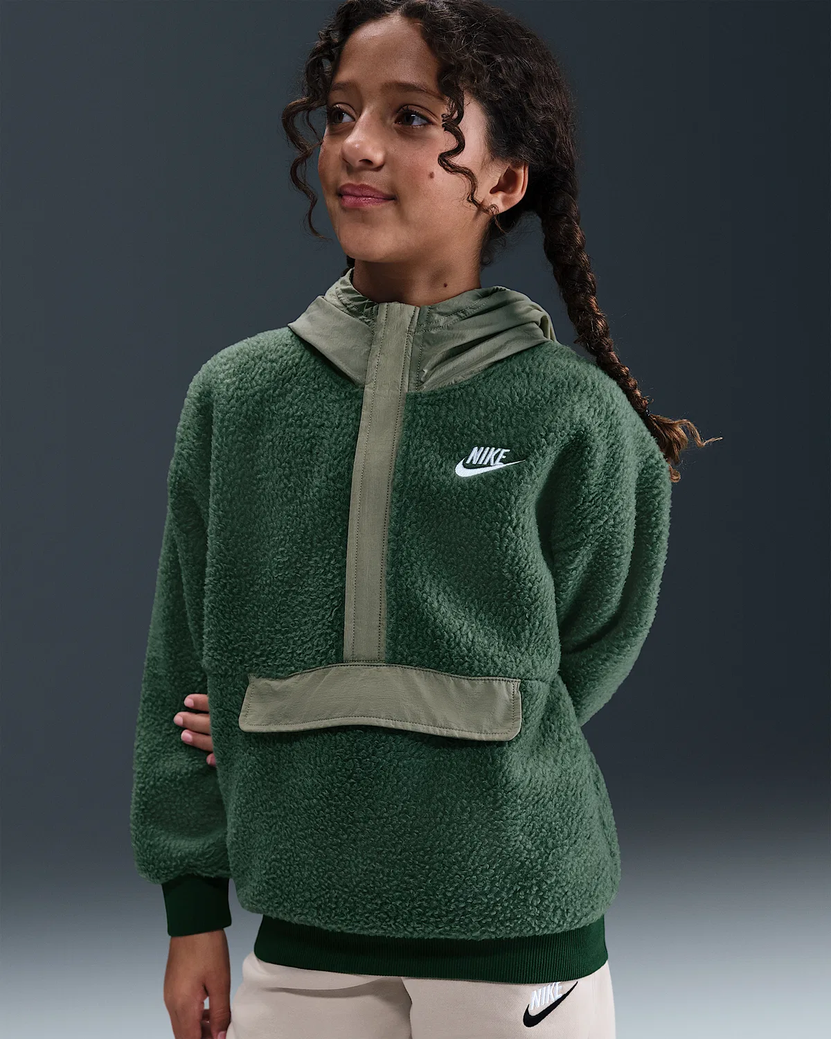 Детская свободная худи Nike Sportswear Club Fleece на молнии 1/4, Fir/Light Army/White — фото 2