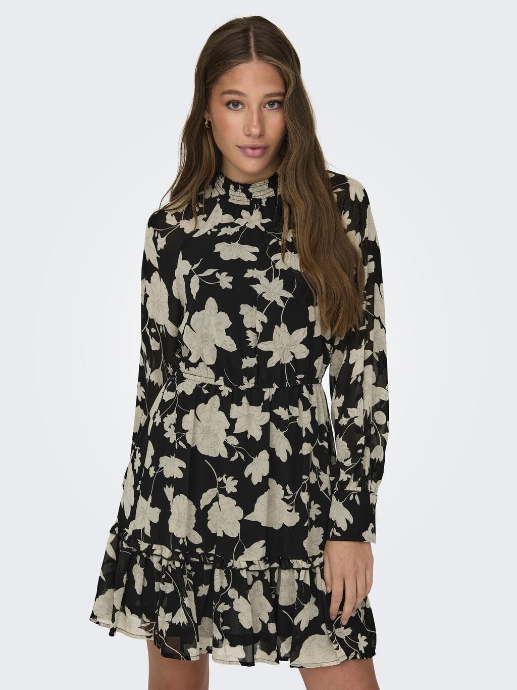 

Платье летнее Onllinnea Smock Dress ONLY, черный