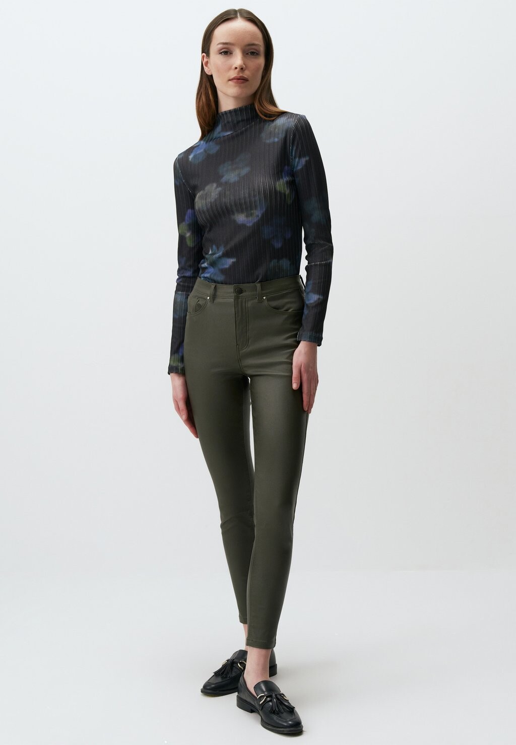 

Топ с длинными рукавами HALF TURTLENECK PATTERNED Jimmy Key, черный