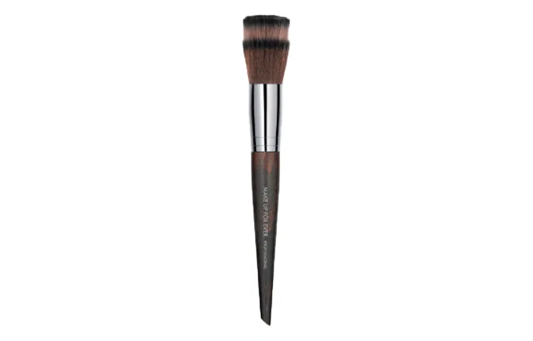 Кисть для макияжа контурирующая смешанная 122 MAKE UP FOR EVER — фото 3
