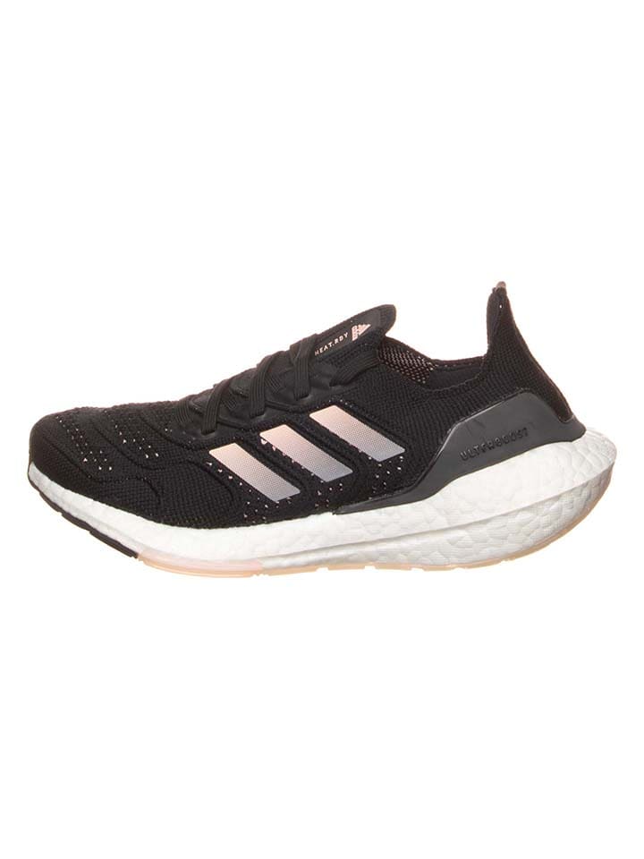 Кроссовки adidas Laufschuhe Ultraboots 22, черный