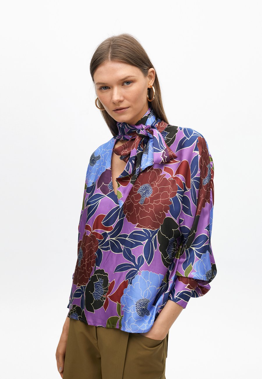 

Блуза LOLA CASADEMUNT Blouse, Lilac
