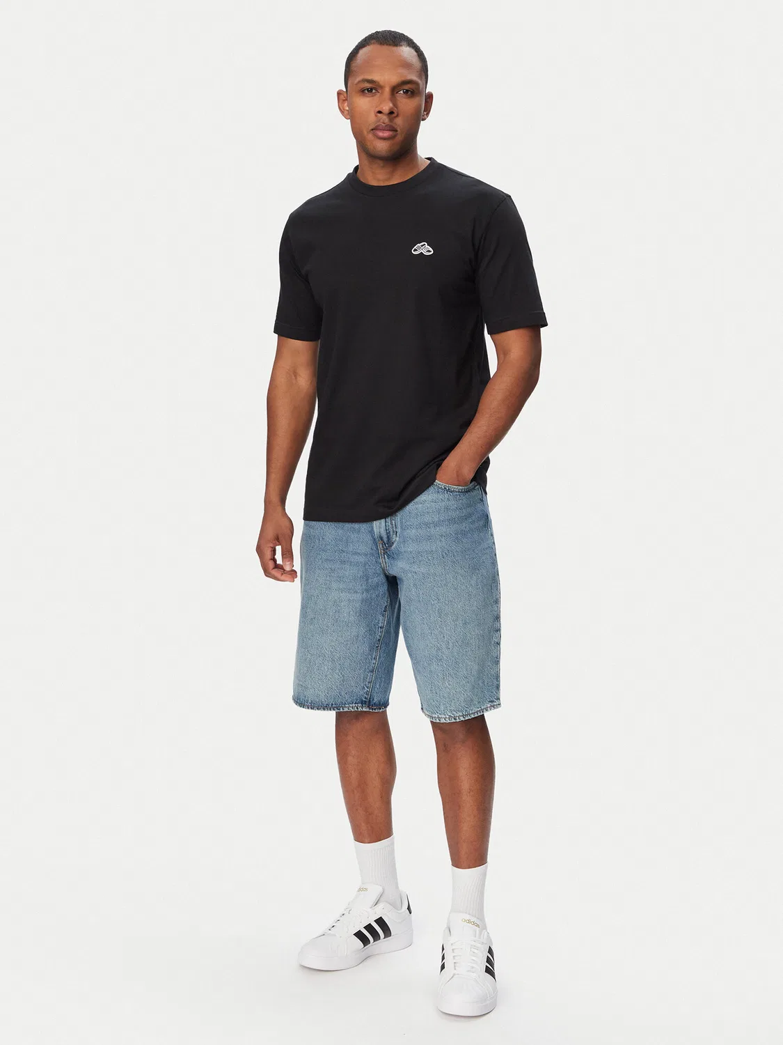 Мужская футболка стандартного кроя Summer Slides Sport Graphic Adidas, черный — фото 2