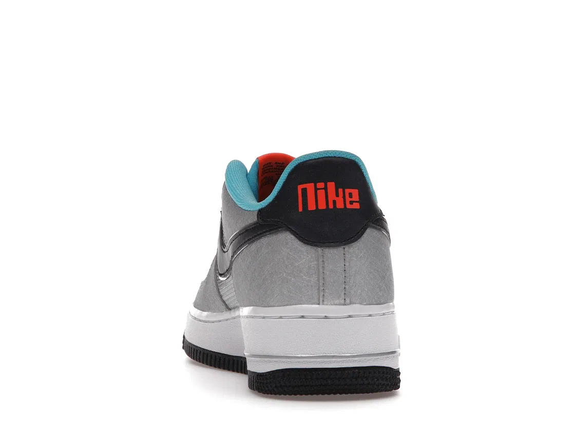 Детские кроссовки Lifestyle Nike Air Force 1 Low Nike, Metallic Silver/Hyper Crimson-Speed Yellow-Black — фото 4