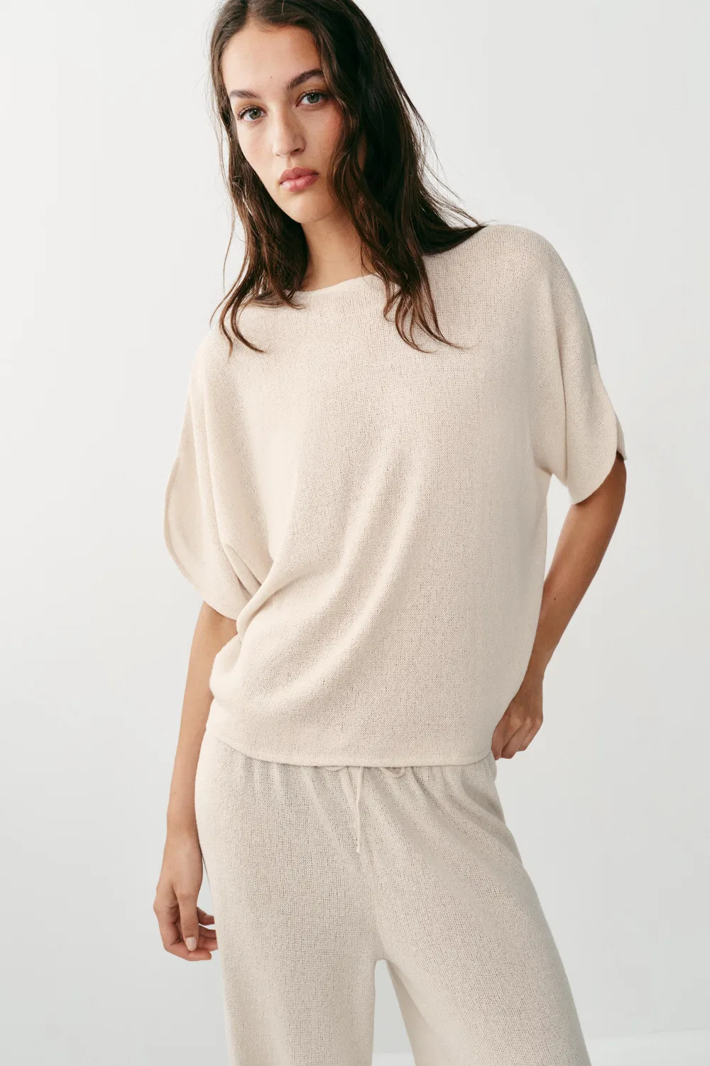 РУБАШКА С РУКАВАМИ-НАКИДКОЙ В СТИЛЕ РУСТИК ZARA, Light Beige — фото 2
