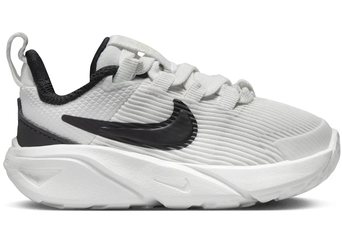 Детские кроссовки беговые Nike Star Runner 4 Nike, Summit White Barely Volt White Black