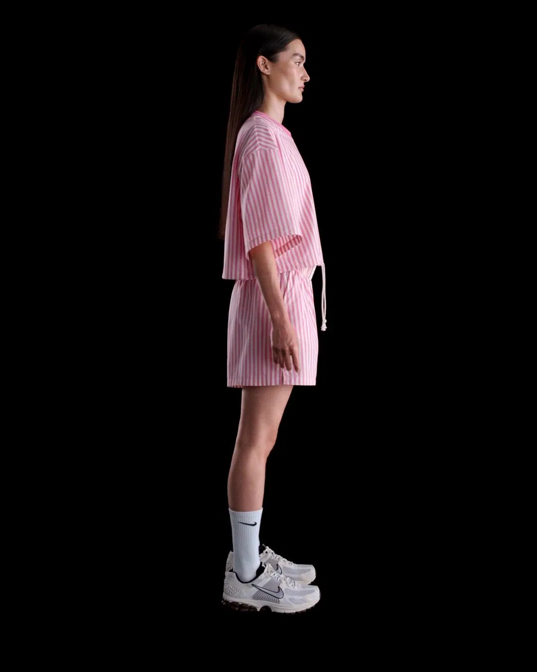 Женская футболка из поплина с полосатым принтом Nike Sportswear Chill Poplin Boxy Top, Playful Pink — фото 2