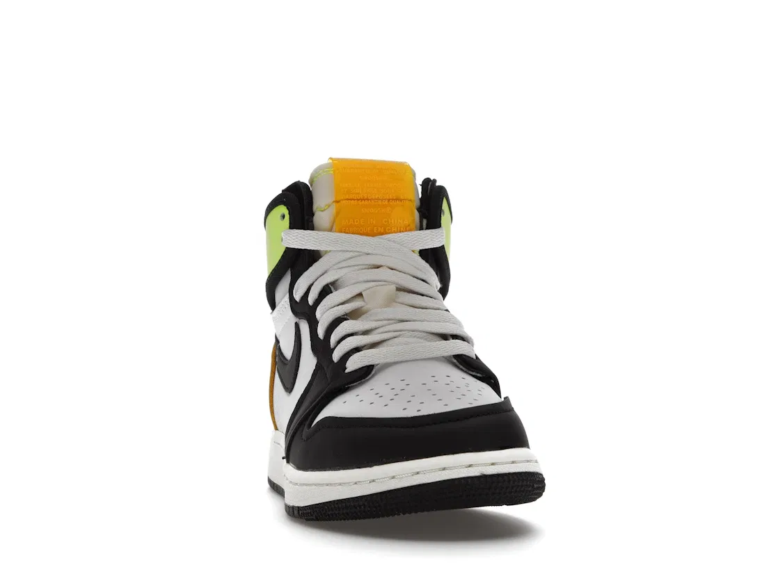 Детские кроссовки с Air Jordan 1 Retro High Jordan, White/Black-Volt-University Gold — фото 2