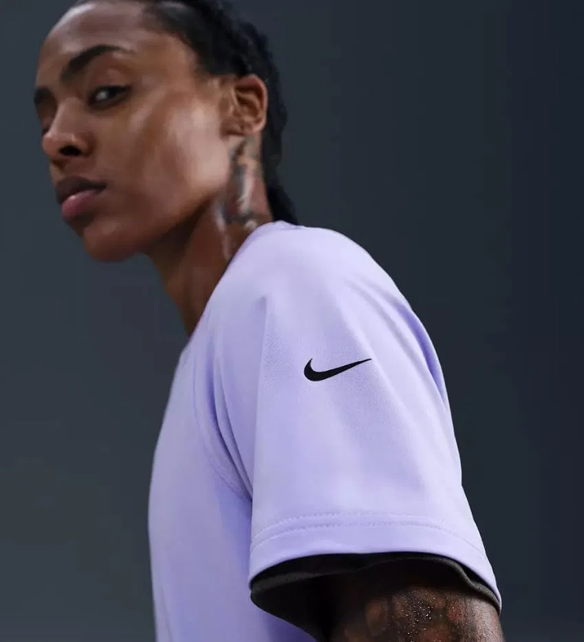 Женская баскетбольная топ-майка свободного кроя Dri-FIT Nike, Dark Grey/Purple — фото 3