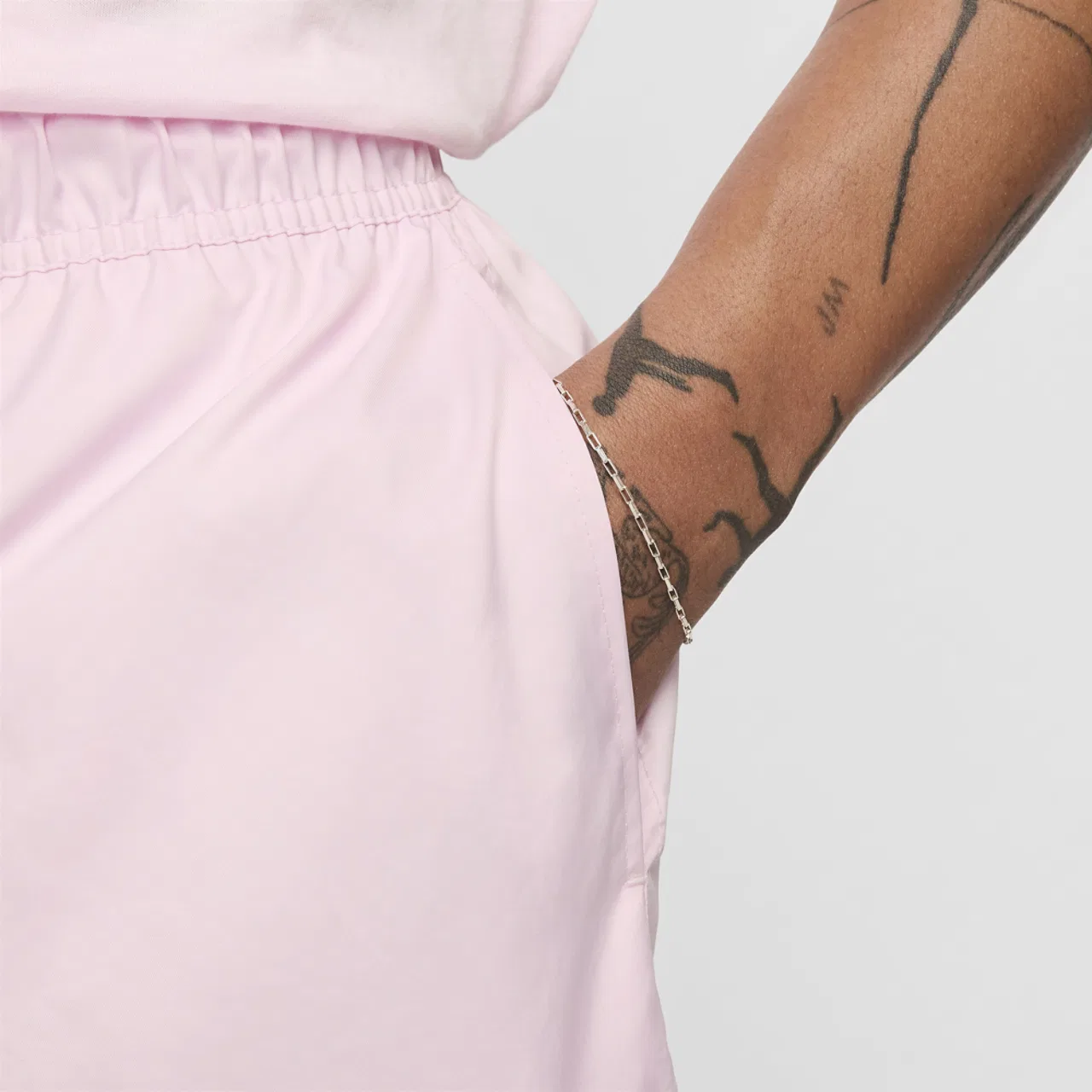 Мужские шорты Club Flow Nike, цвет Pink Foam/White — фото 3