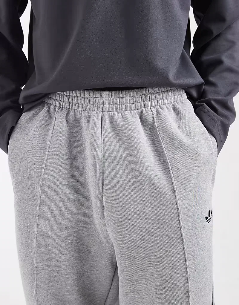 Спортивные брюки Adidas Originals Spacer серого — фото 4