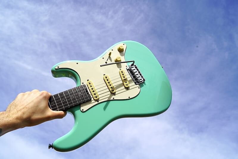 

Schecter USA CUSTOM SHOP Nick Johnston - 6-струнная электрогитара Atomic Green с футляром (2023)