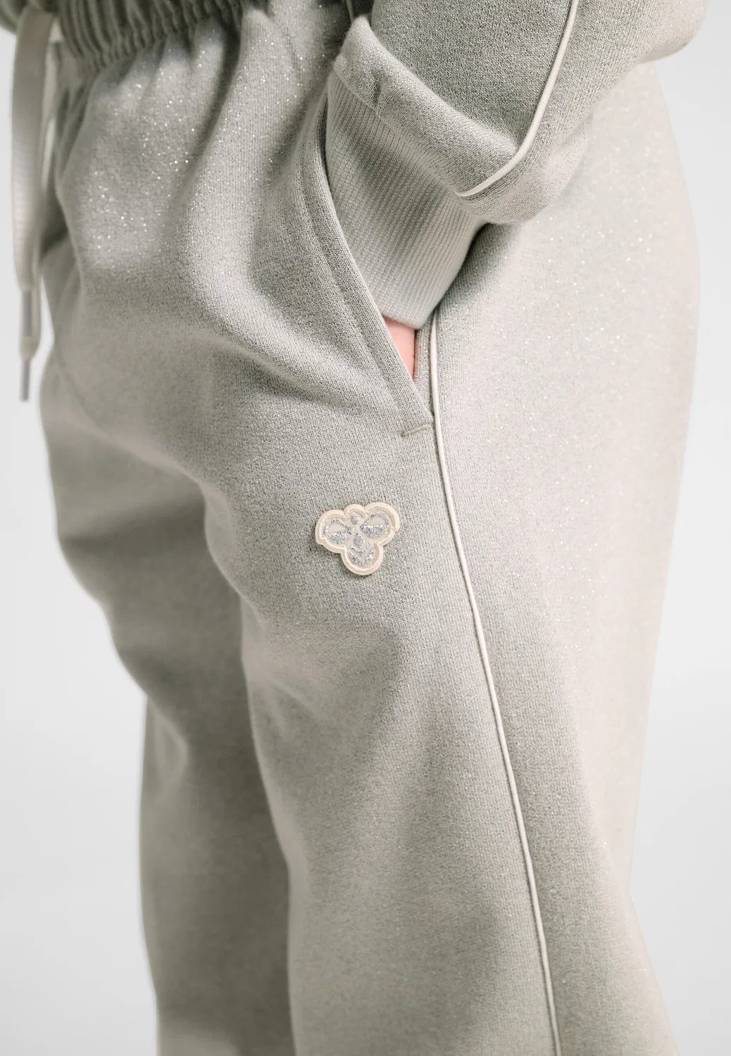 Детские спортивные штаны с регулируемой талией Hmljr Loose Hummel, Hellgrau — фото 4