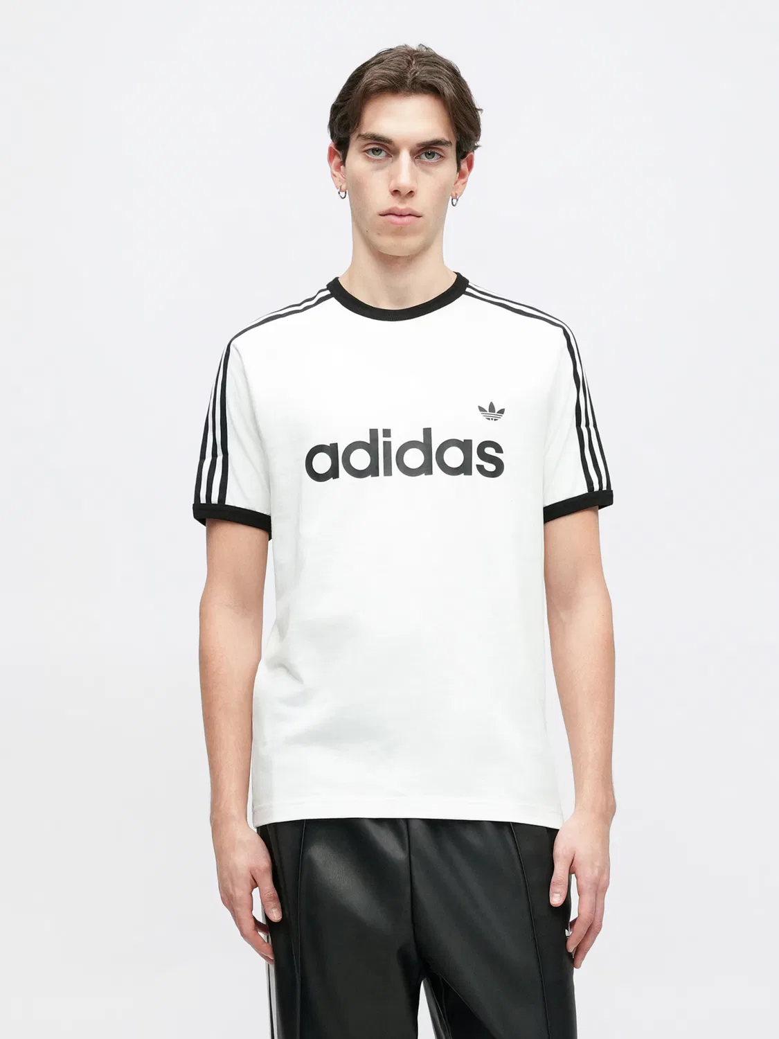 Футболка Adidas Originals Ringer белого цвета — фото 2