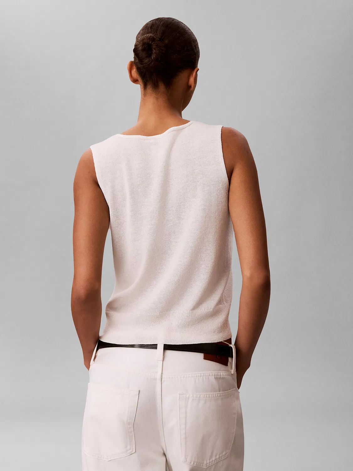 Топ Calvin Klein белого цвета — фото 4