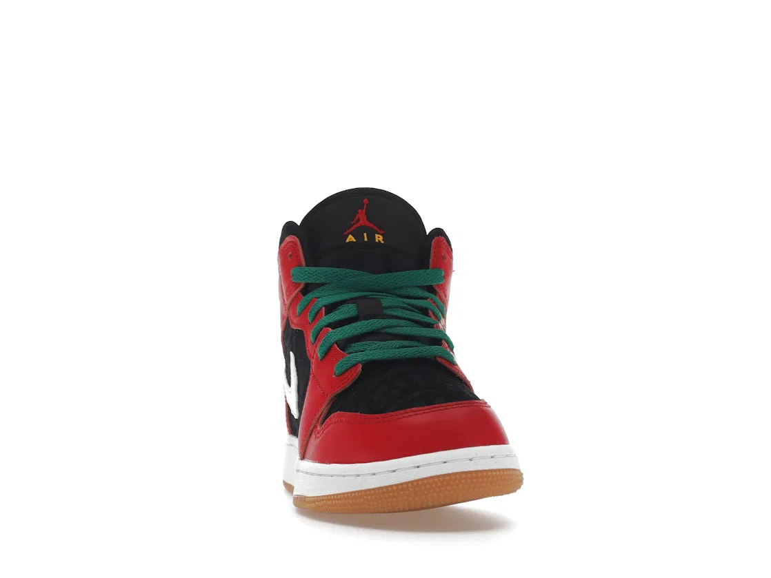 Детские кроссовки с рождественским принтом Jordan 1 Mid SE Christmas Jordan, Black/Fire Red/White/Malachite — фото 2