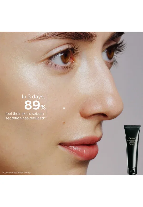 Пенка для умывания Foam Future Solution LX Extra Rich Cleansing Foam Shiseido, 125 мл — фото 3