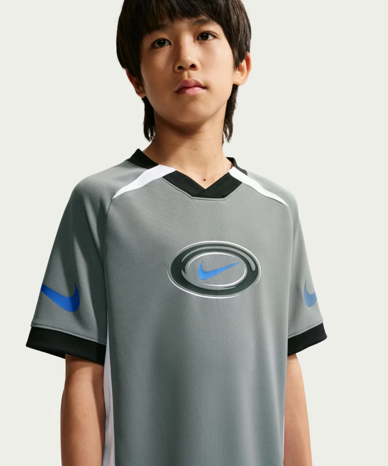 Детская футболка с коротким рукавом Dri-FIT Nike Multi Big Kids' (Boys') Dri-FIT Short-Sleeve Top, Smoke Grey