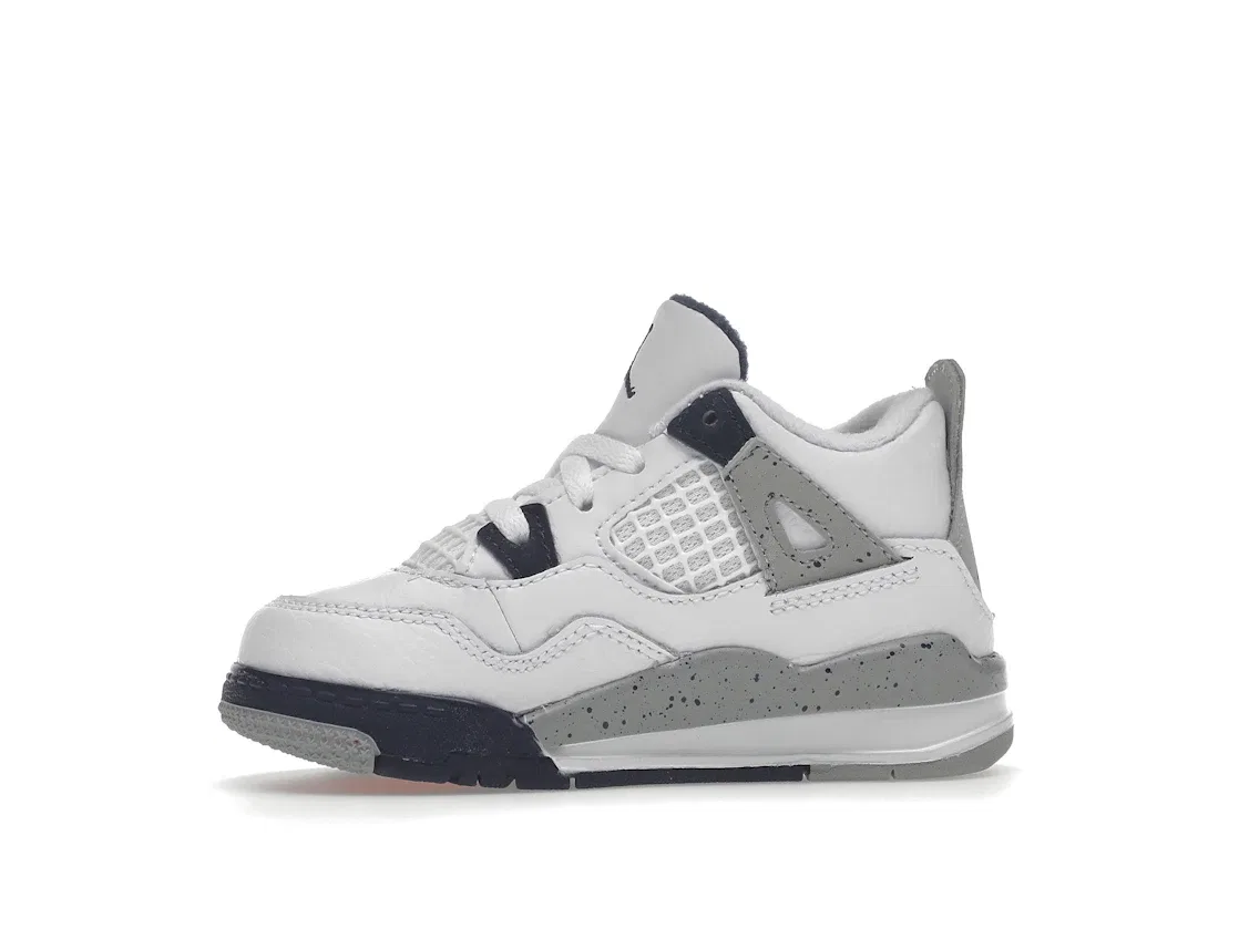 Детские кроссовки с кожаным верхом Jordan 4 Retro, White/Midnight Navy/Light Smoke Grey/Fire Red — фото 3