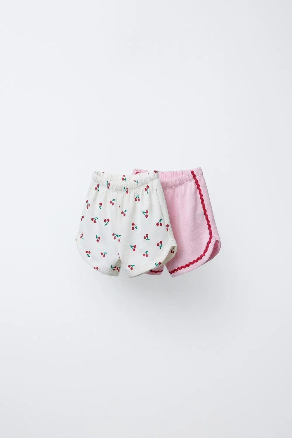 Комплект из двух бермудских шорт с вишневым принтом ZARA, Pink