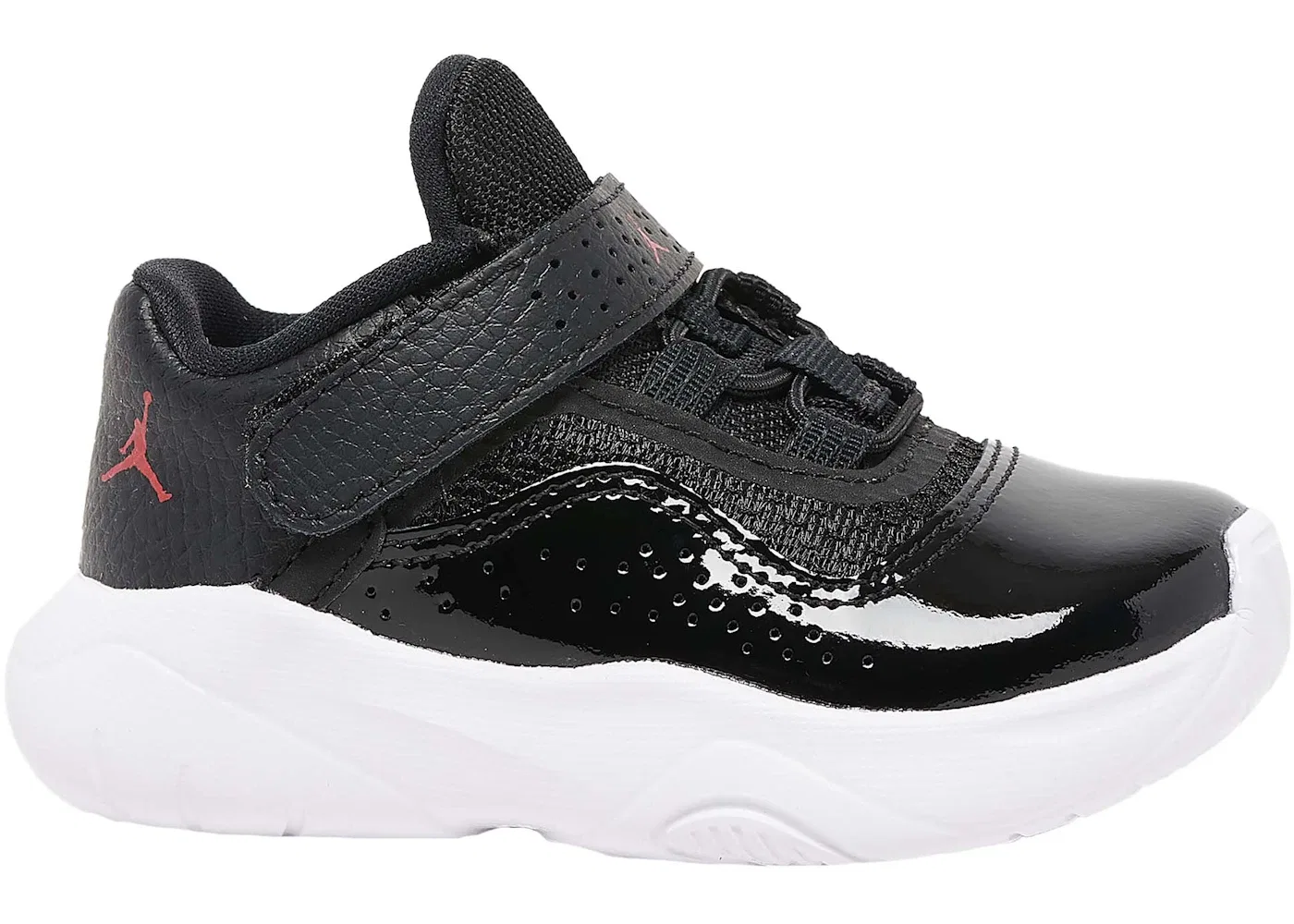 Детские кроссовки Lifestyle Jordan 11 CMFT Low Jordan, Black Gym Red White