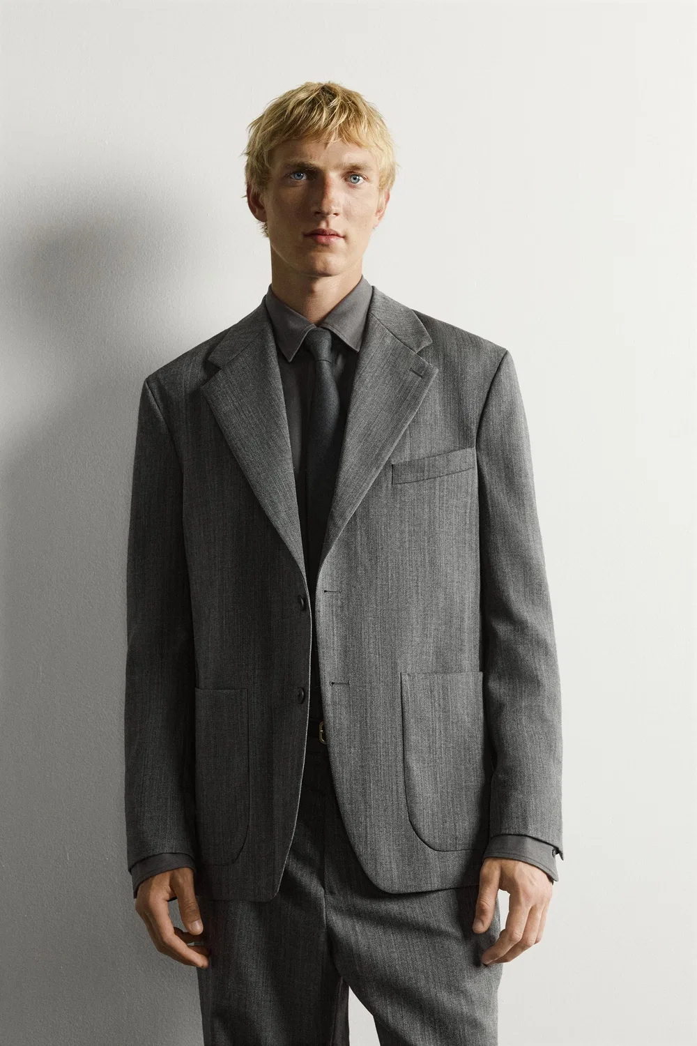 Блейзер костюма свободного кроя, 100% шерсть. ZARA, Anthracite grey — фото 2